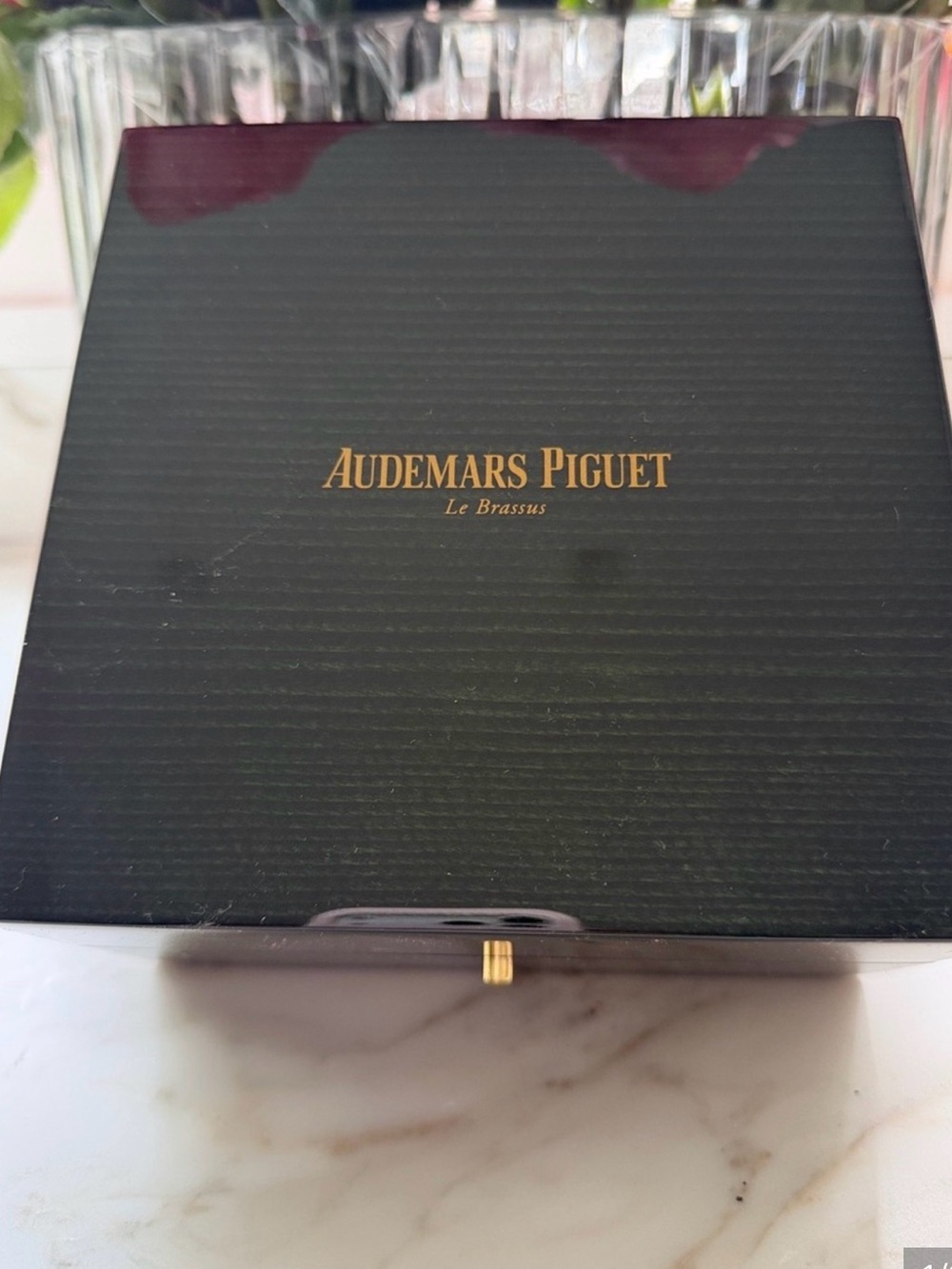 Audemere Glossy dark green wood grain lacquered watch box. Brand new